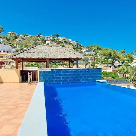 Evora Chalet