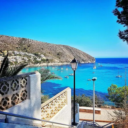 Evora Moraira