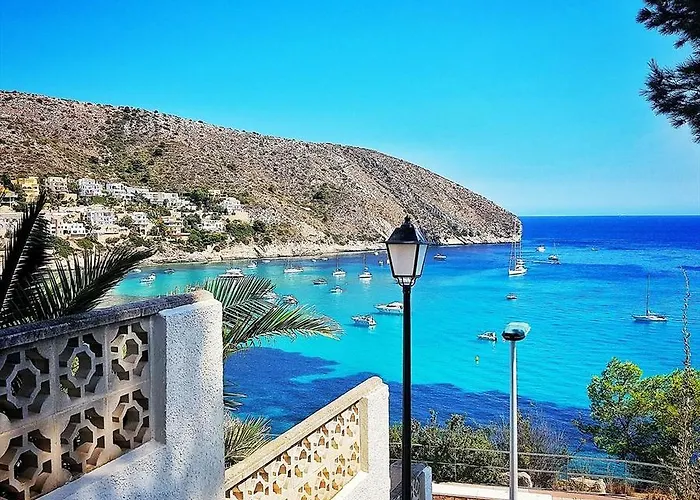 Evora Moraira