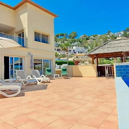 Evora Moraira